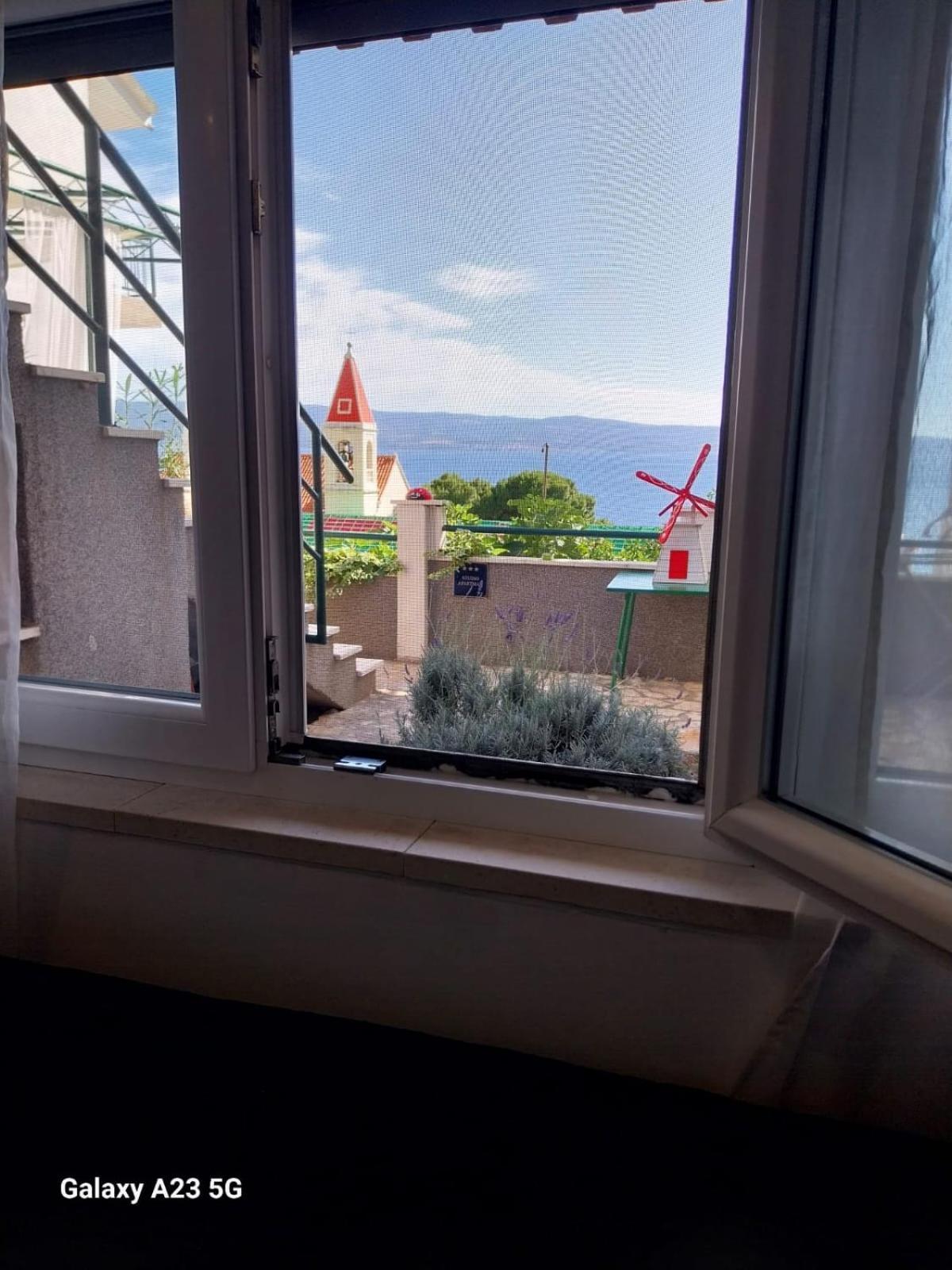 Judita Omiš Esterno foto