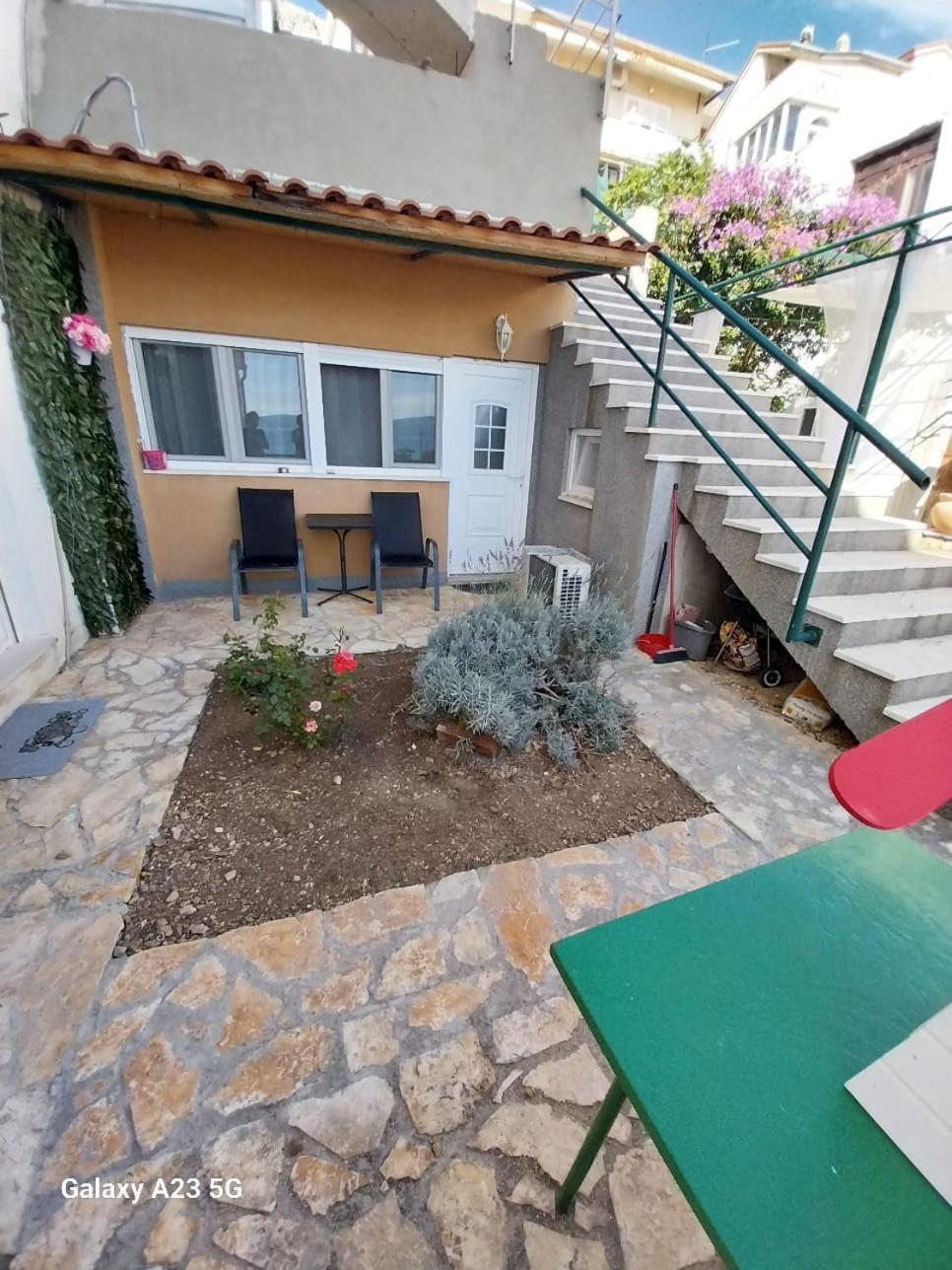 Judita Omiš Esterno foto