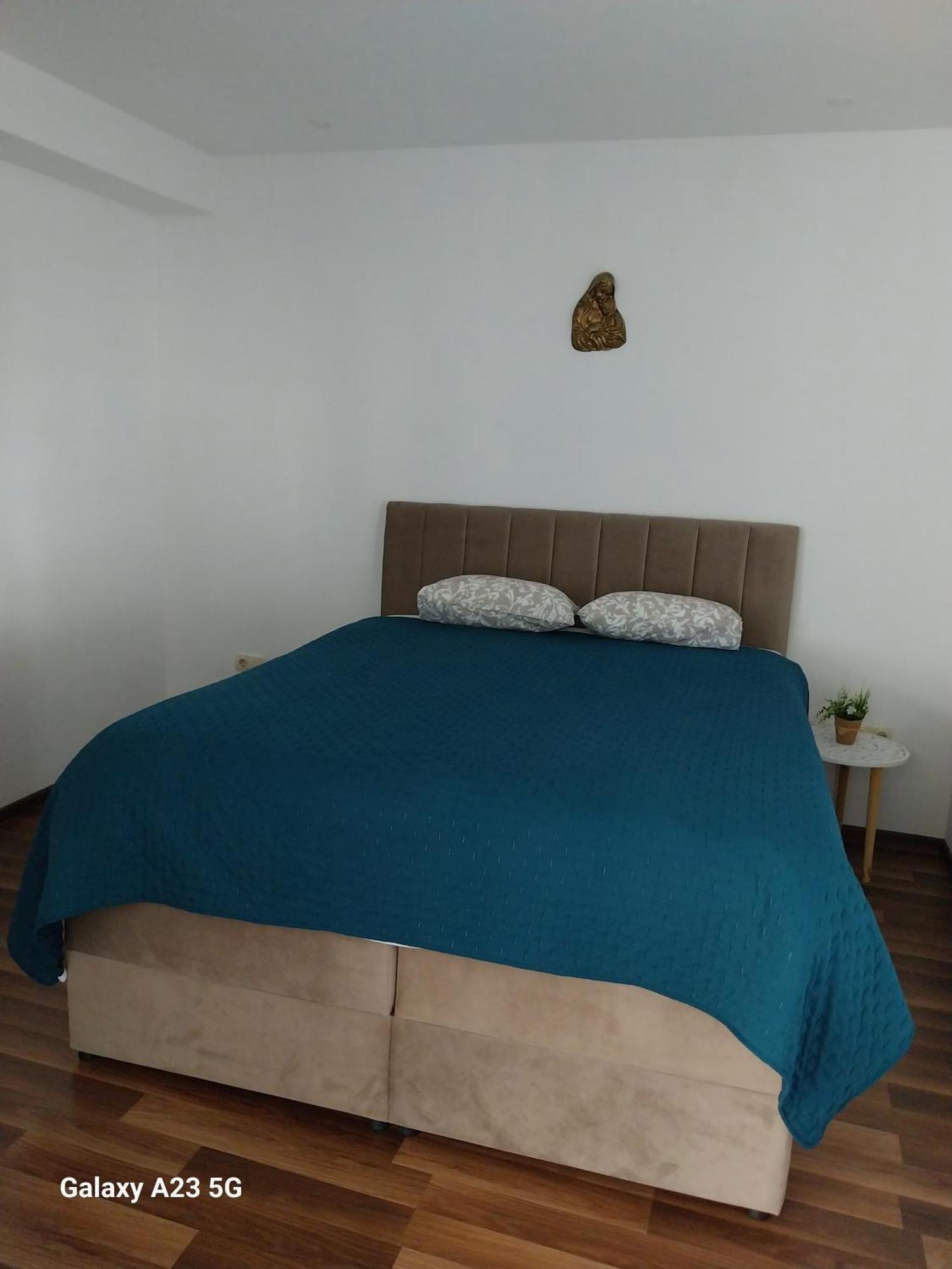 Judita Omiš Esterno foto
